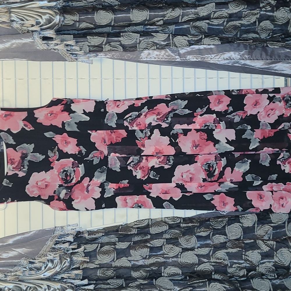 New York Clothing Company  Size 14 Tea Length  Floral Dress.